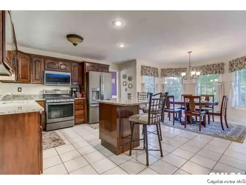 2525 Shadow Chaser Dr, Springfield, IL 62711 photo 11