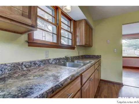 3216 Neptune Ave, Springfield, IL 62707 photo 9