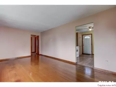3216 Neptune Ave, Springfield, IL 62707 photo 5