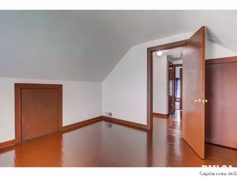330 S Walnut St, Springfield, IL 62704 photo 15