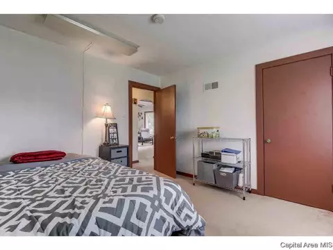 330 S Walnut St, Springfield, IL 62704 photo 8