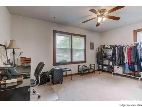 330 S Walnut St, Springfield, IL 62704 photo 11