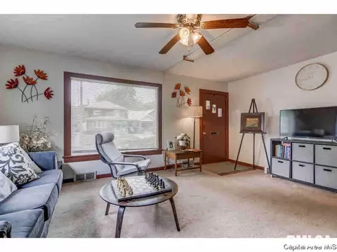 330 S Walnut St, Springfield, IL 62704 photo 4