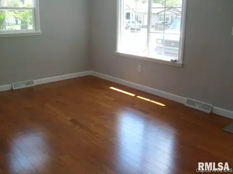 2345 Converse, Springfield, IL 62702 photo 3