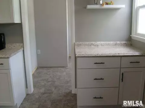 2345 Converse, Springfield, IL 62702 photo 9