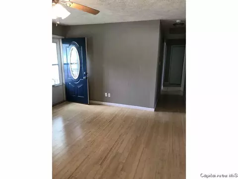 1809 Camden Dr, Springfield, IL 62702 photo 2