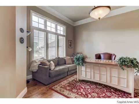 514 Chatsworth Ct, Springfield, IL 62711 photo 4
