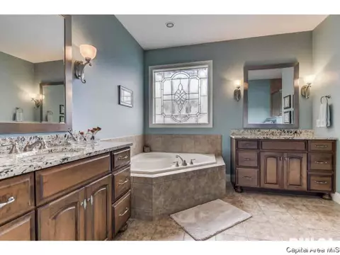 514 Chatsworth Ct, Springfield, IL 62711 photo 20