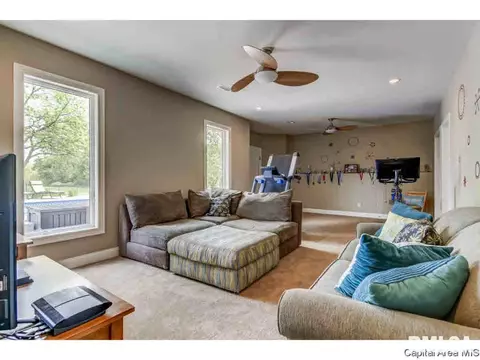 514 Chatsworth Ct, Springfield, IL 62711 photo 32