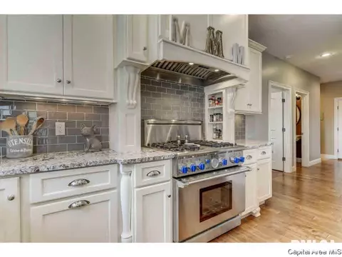 514 Chatsworth Ct, Springfield, IL 62711 photo 13