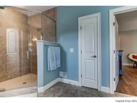 514 Chatsworth Ct, Springfield, IL 62711 photo 21