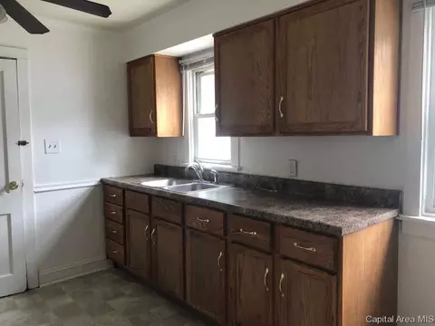 2140 S 16th St, Springfield, IL 62703 photo 4