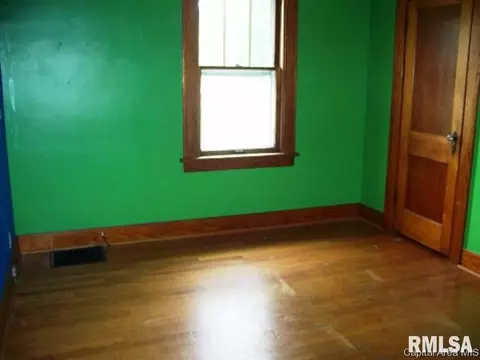 849 N Hill St, Springfield, IL 62702 photo 5