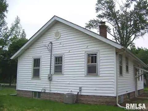 849 N Hill St, Springfield, IL 62702 photo 2