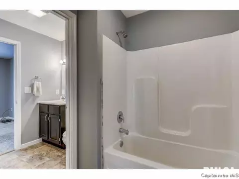 727 N 7th St, Springfield, IL 62702 photo 16