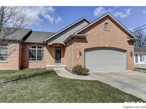 2205 Charlack Ave, Springfield, IL 62704 photo 1
