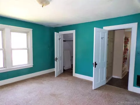 433 W Chestnut St, Oneida, IL 61467 photo 18
