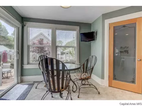 1517 Holmes, Springfield, IL 62704 photo 14