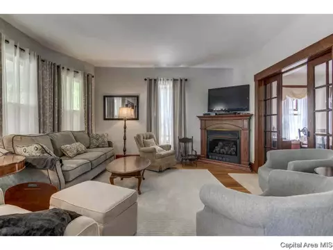 1517 Holmes, Springfield, IL 62704 photo 4