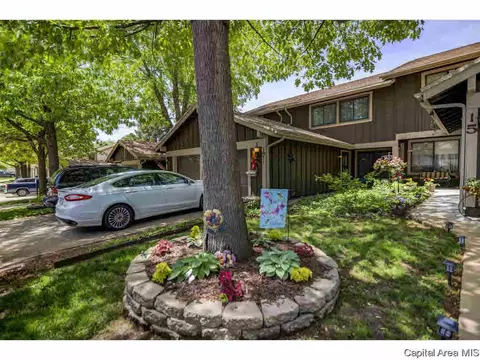 17 Trailridge Ln, Springfield, IL 62704 photo 1