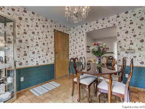 60 Danbury, Springfield, IL 62704 photo 10