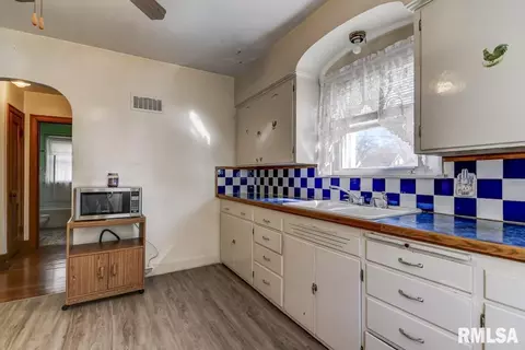2344 S 8th St, Springfield, IL 62703 photo 17