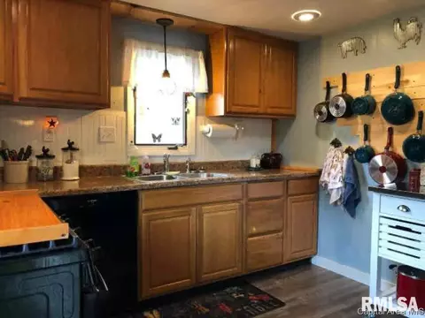 2316 S 9th St, Springfield, IL 62703 photo 2
