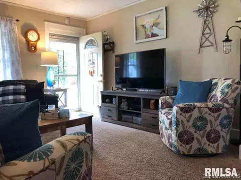 2316 S 9th St, Springfield, IL 62703 photo 4