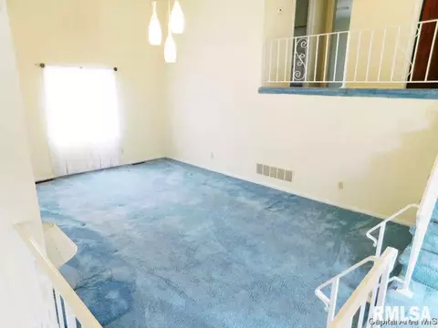 100 Glen Aire St, Springfield, IL 62703 photo 7