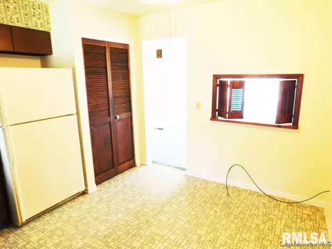 100 Glen Aire St, Springfield, IL 62703 photo 4