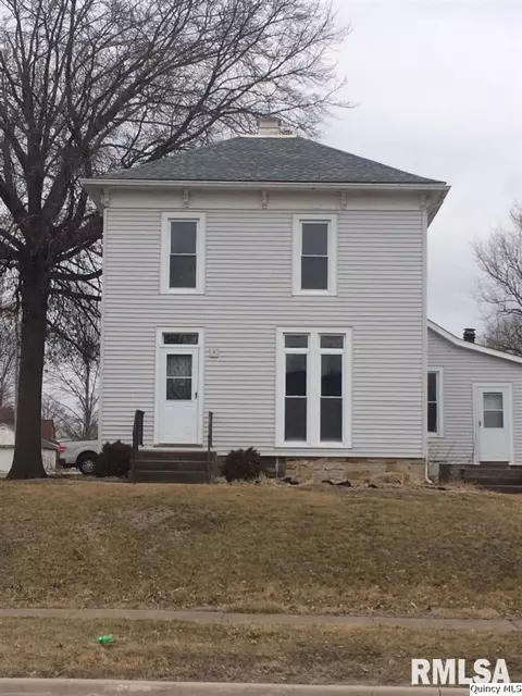 321 E Collins, Mendon, IL 62351 photo 1