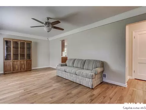 57 Circle Dr, Springfield, IL 62703 photo 6