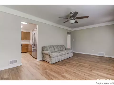 57 Circle Dr, Springfield, IL 62703 photo 7