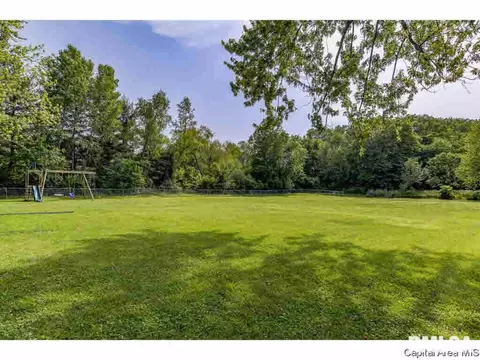 35 Devine Dr, Riverton, IL 62561 photo 26
