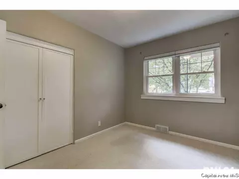 2125 S Walnut, Springfield, IL 62704 photo 23