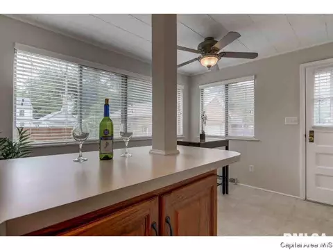 2125 S Walnut, Springfield, IL 62704 photo 15