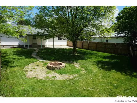 370 E Brown, Waverly, IL 62692 photo 33