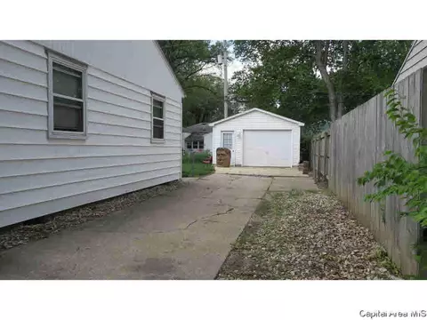 3233 Saxony Rd, Springfield, IL 62703 photo 24