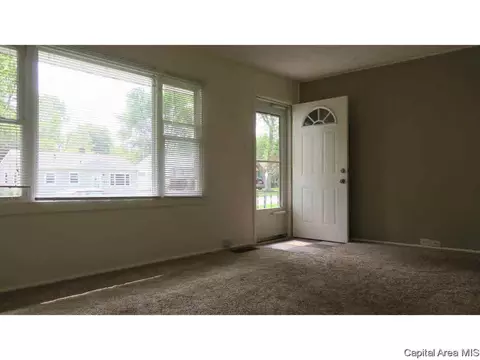 3233 Saxony Rd, Springfield, IL 62703 photo 7