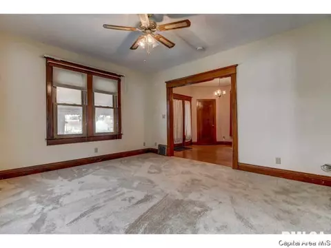 1504 N 11th St, Springfield, IL 62702 photo 5