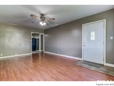 4251 Laverna Rd, Springfield, IL 62707 photo 2