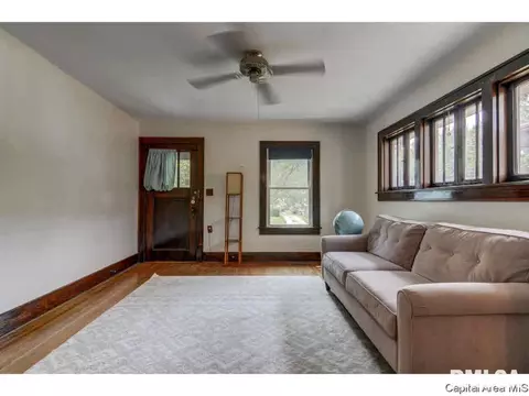 1916 S Pasfield St, Springfield, IL 62704 photo 4