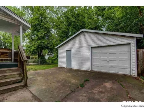 1916 S Pasfield St, Springfield, IL 62704 photo 23