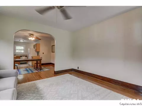 1916 S Pasfield St, Springfield, IL 62704 photo 5