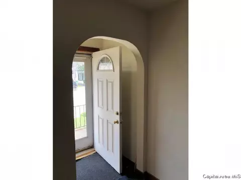 1220 Monument Ave, Springfield, IL 62702 photo 2