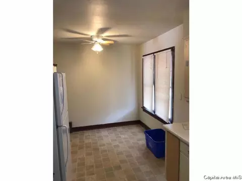 1220 Monument Ave, Springfield, IL 62702 photo 6