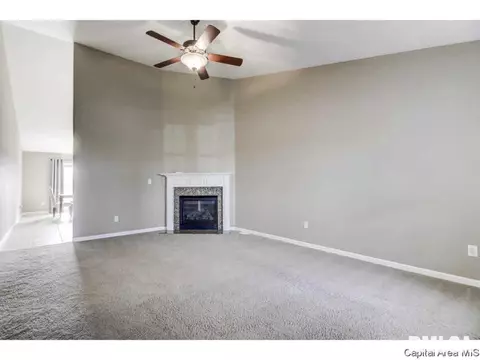 4512 Castle Pines Dr, Springfield, IL 62711 photo 4