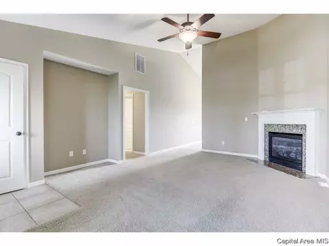 4512 Castle Pines Dr, Springfield, IL 62711 photo 3