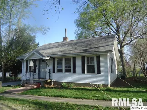 617 Williams, Barry, IL 62312 photo 1