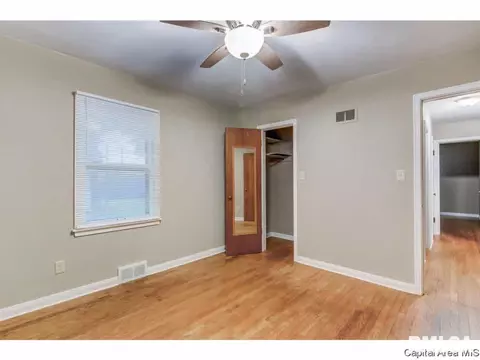 2409 S State St, Springfield, IL 62704 photo 11